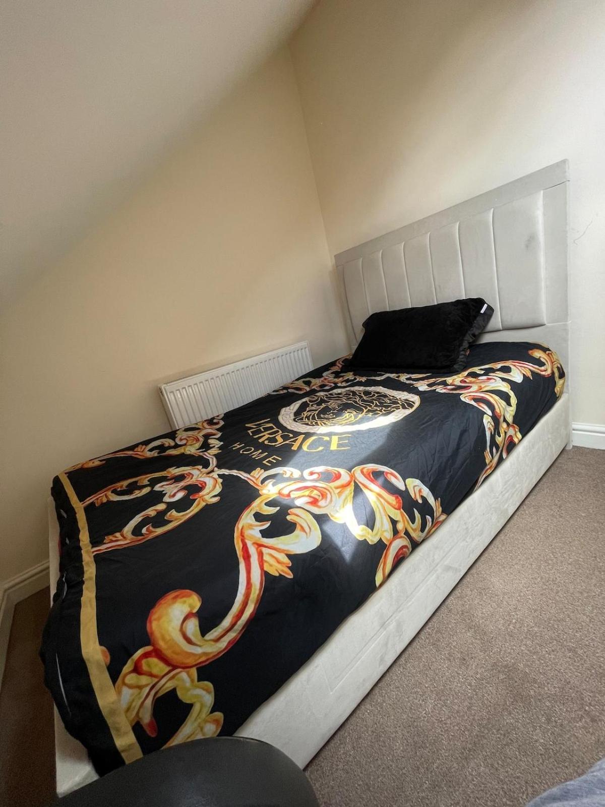 Luxestay - Old Trafford, - Close To Centre & Homestay Manchester