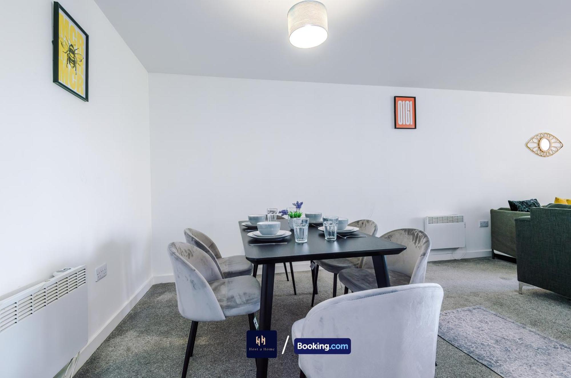 Apartment Large 2 Bedroom With Balcony By Host A Manchester