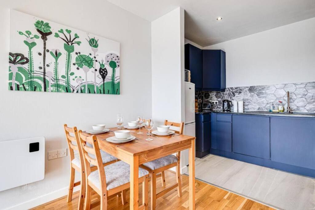 Large 2 Bed 2 Bath Apartment