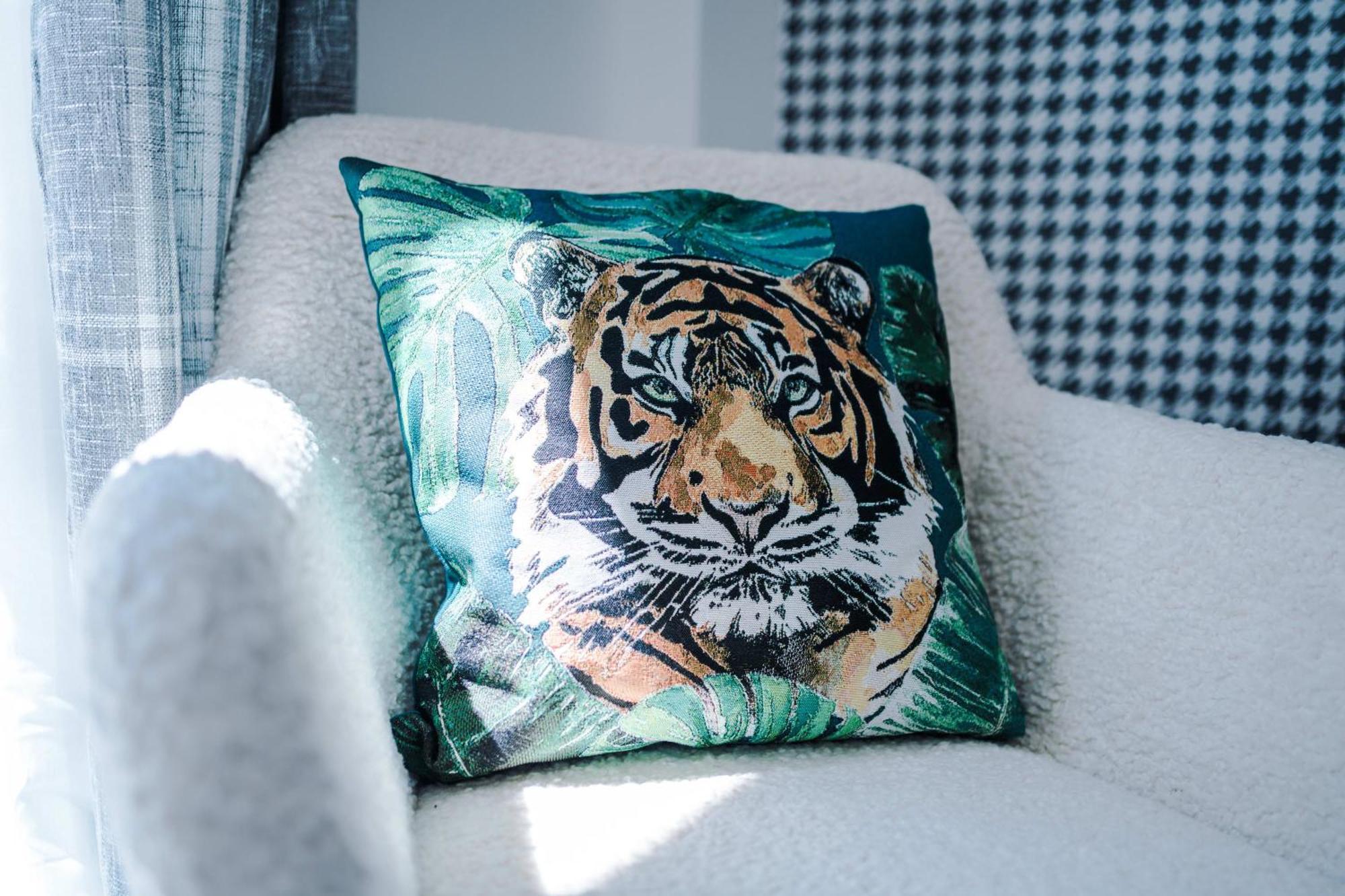 Rest&recharge At Waterway House Holiday home