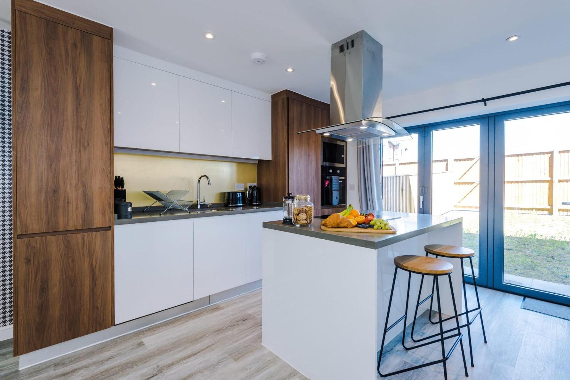 Rest&recharge At Waterway House Holiday home