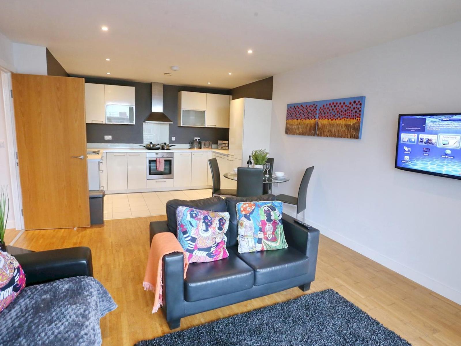 Apartment Pass The Keys Stunning Views Canal Side Flat With Free Parking *
