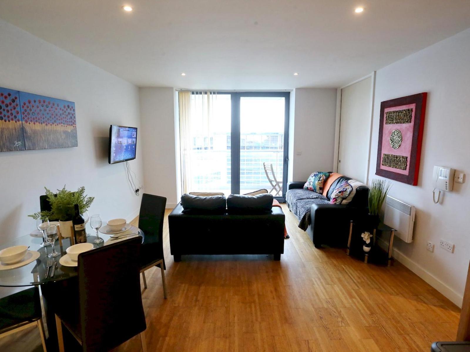 Pass The Keys Stunning Views Canal Side Flat With Free Parking Apartment Manchester
