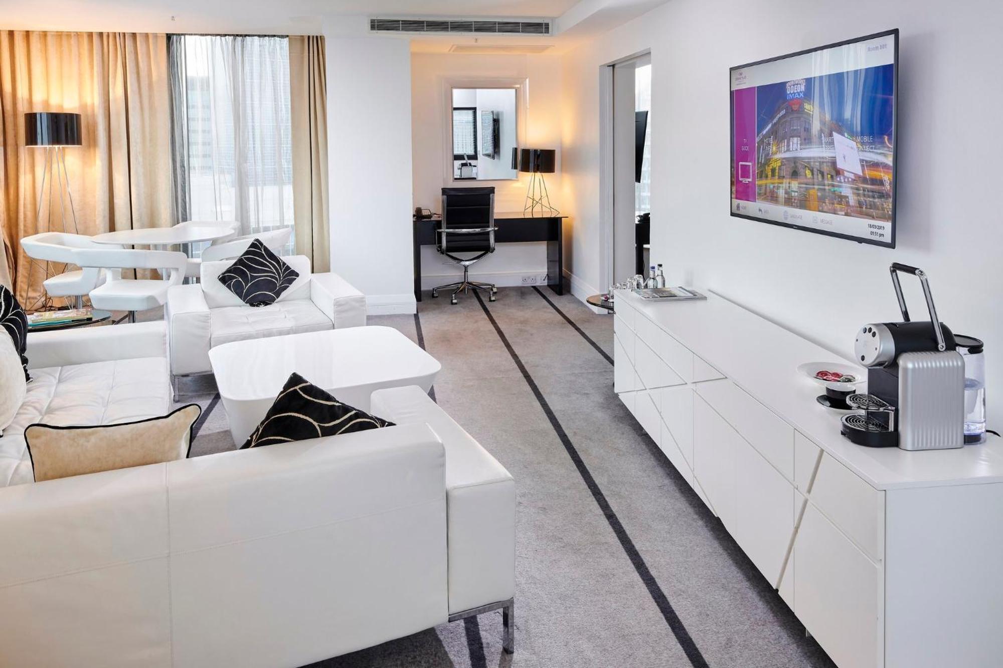 Crowne Plaza City Centre By Ihg Hotel 4*