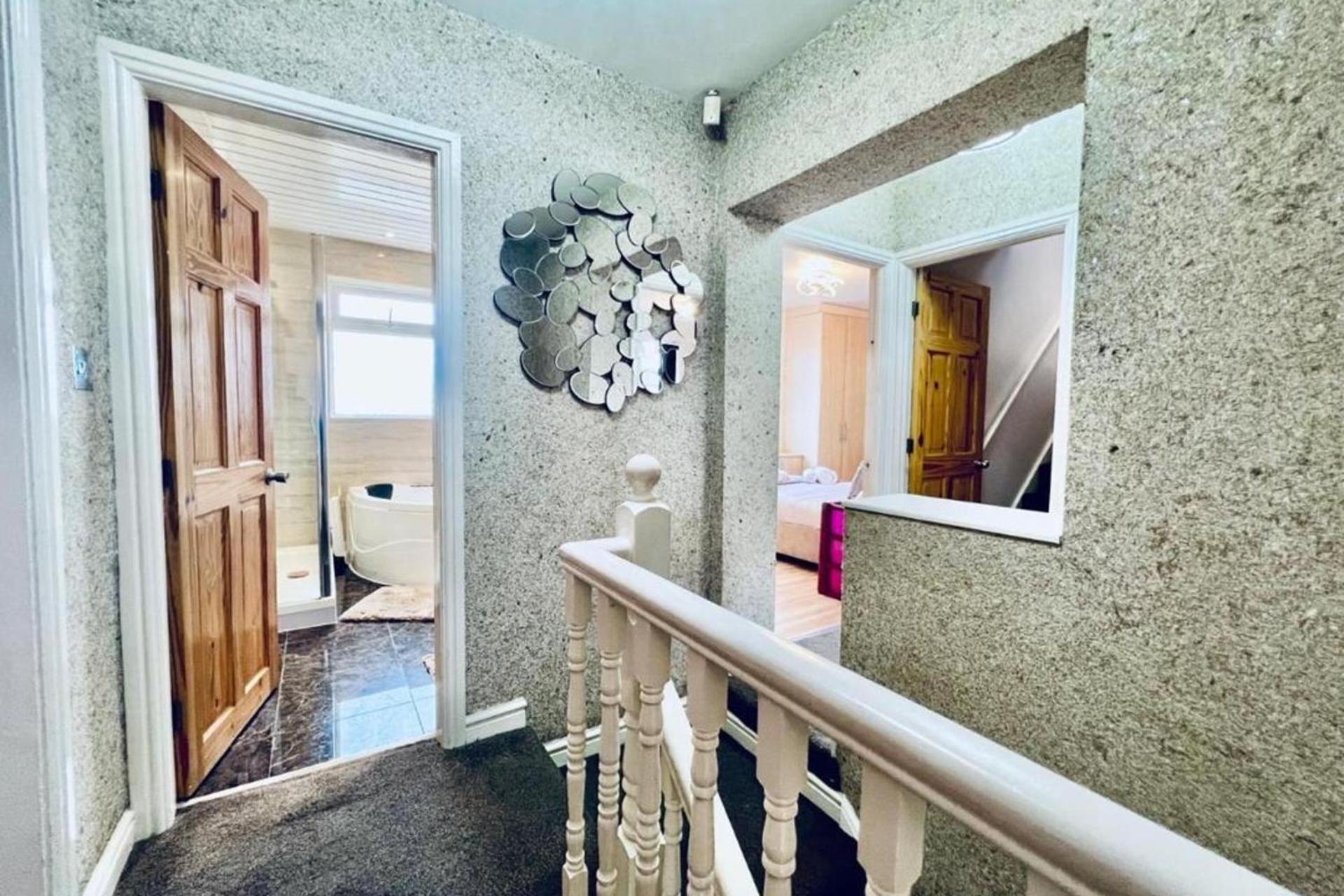 Sweet - Spacious 7br House