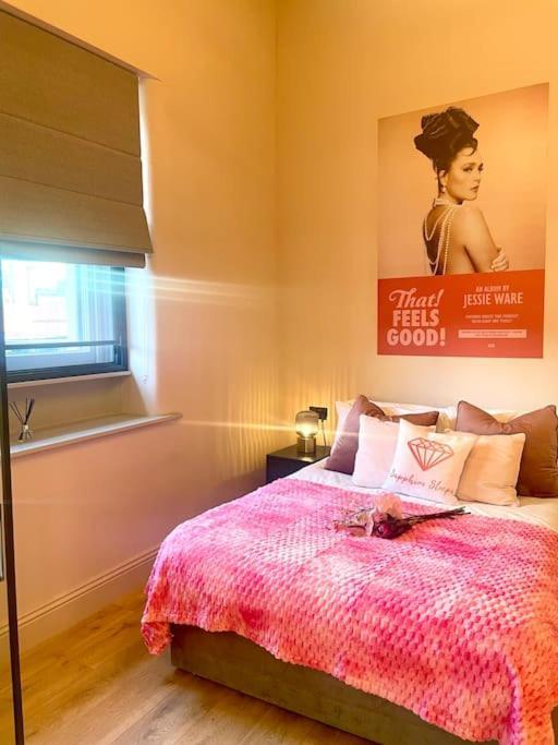 Pretty Pink Posh Penthouse *