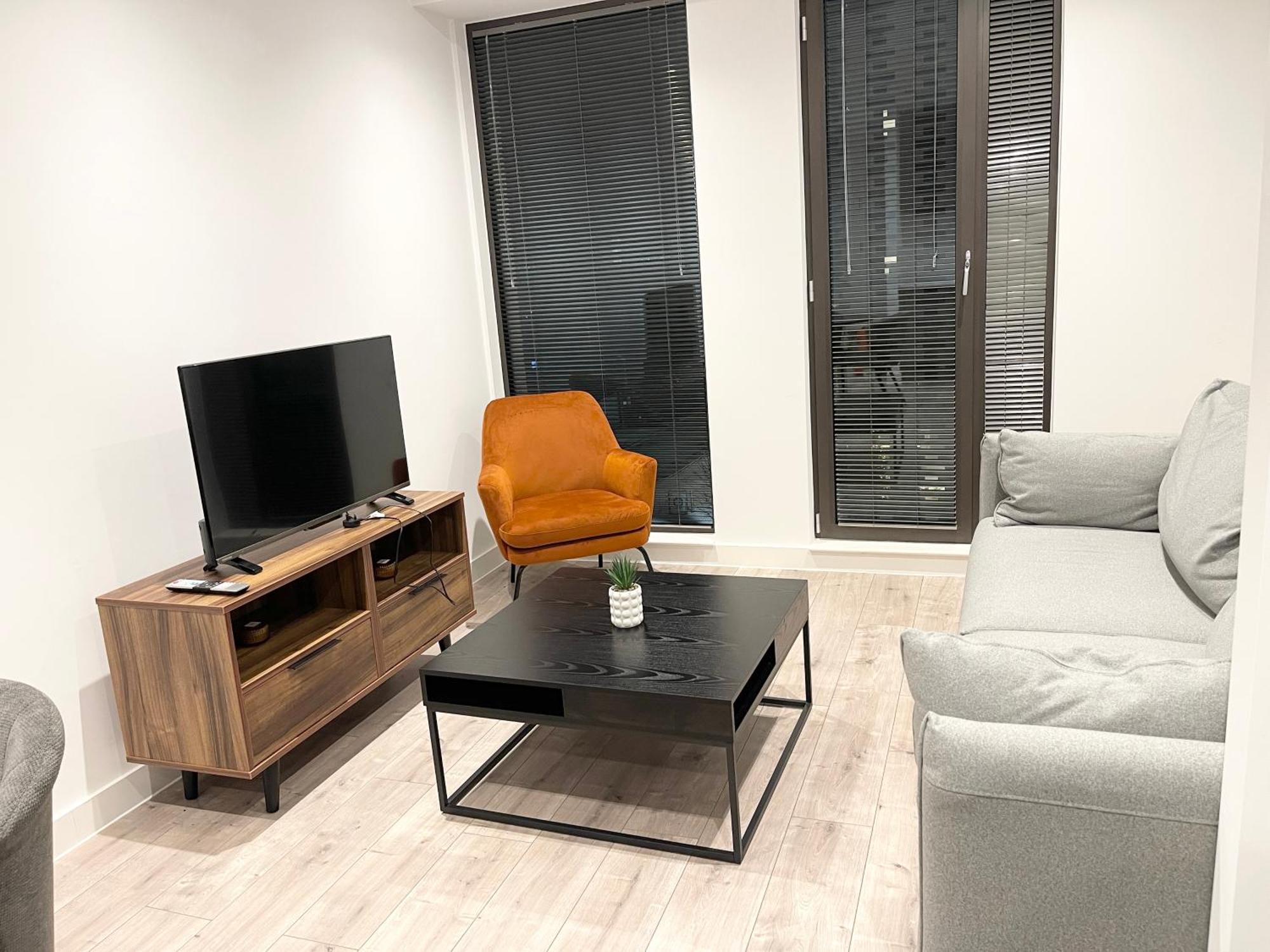 2 Bedroom Nq *