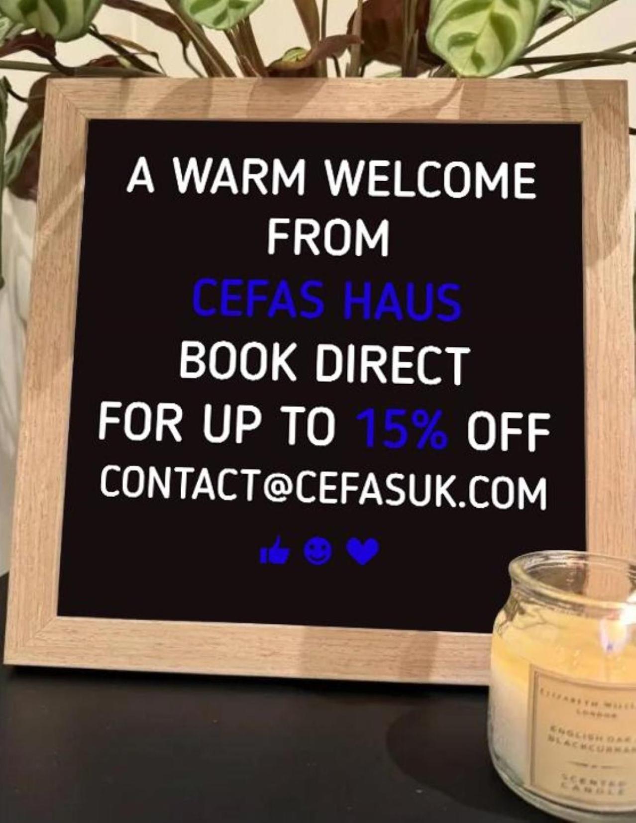 Coop Arena & Etihad - Free Parking - Pool Table Holiday home