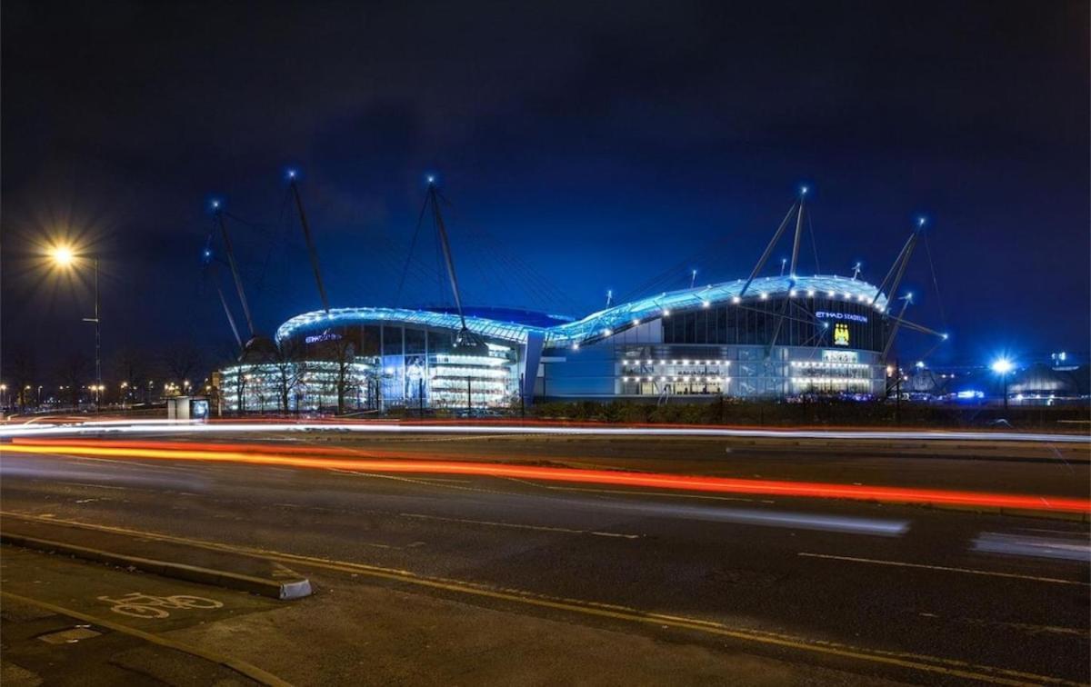 Apartment Free Parking, Late Check Out Coop Live Etihad Stadium 3-bed House Manchester