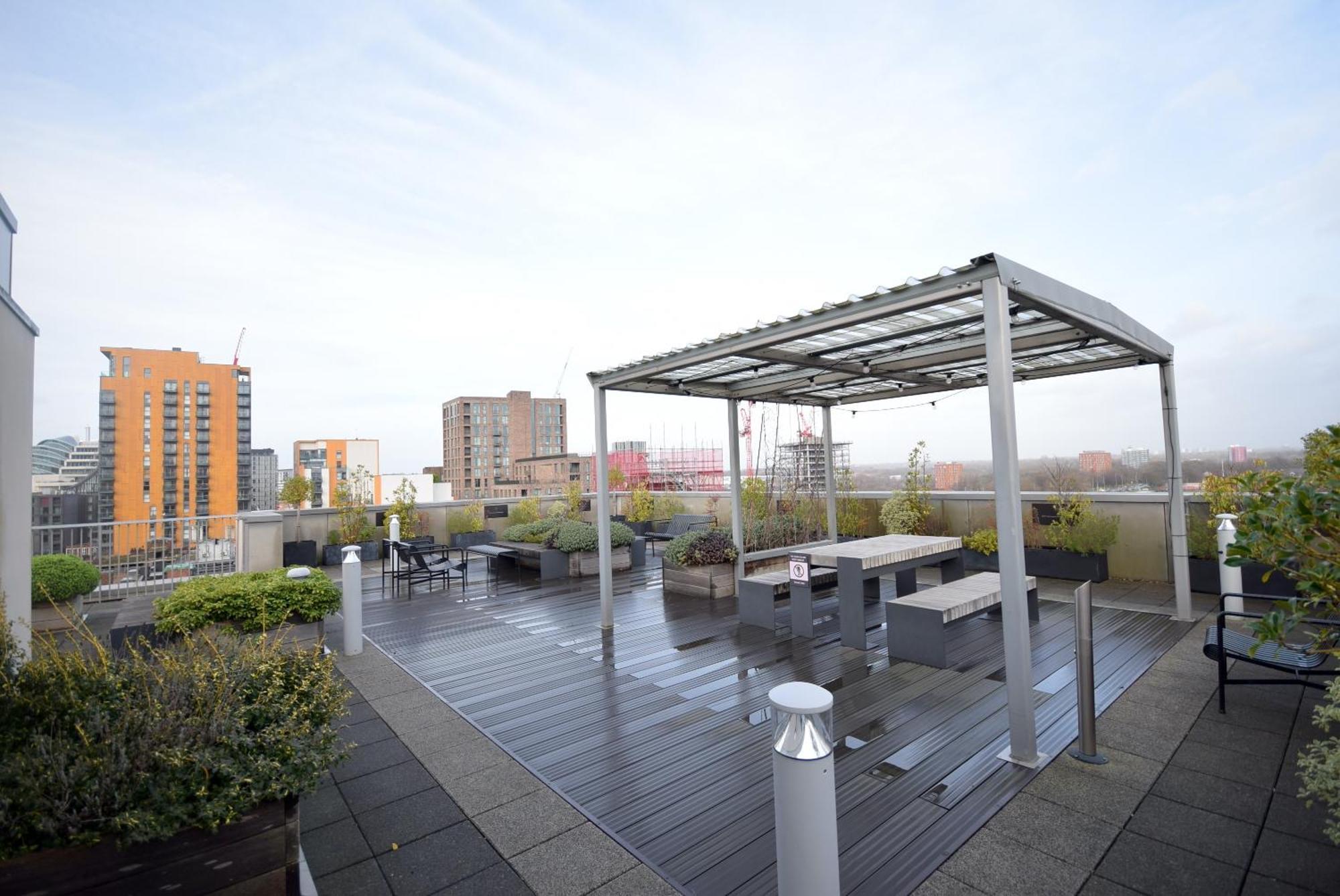 Life Top-floor 2-bed 1-bath In Ancoats Manchester