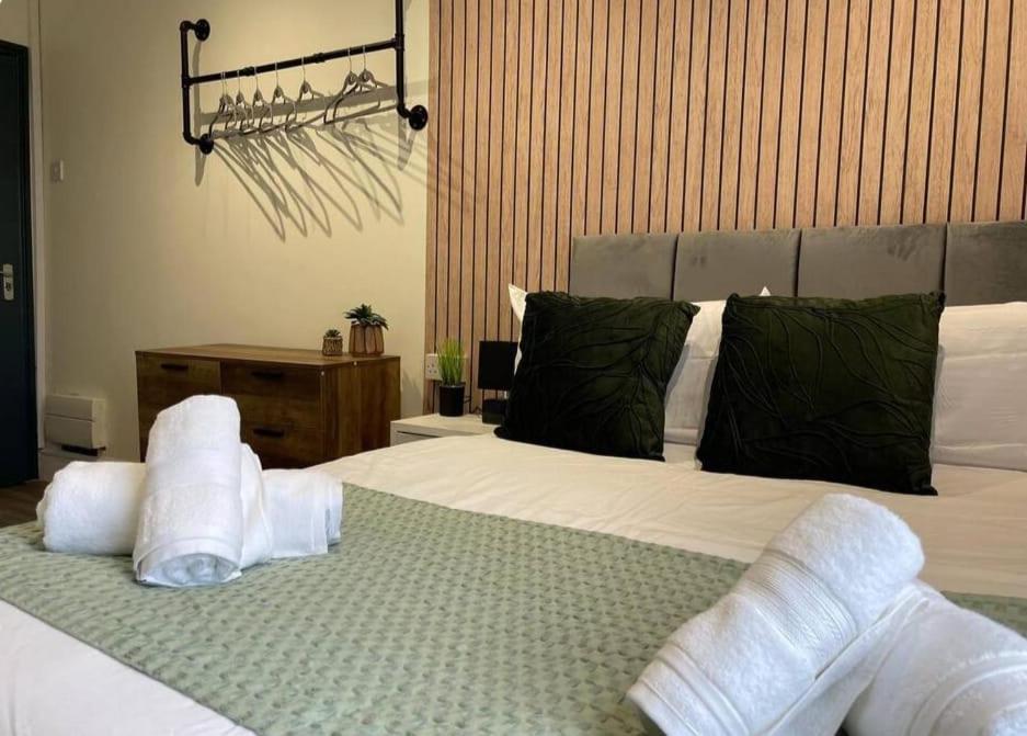 Deluxe Centrally Located In Apartment Manchester