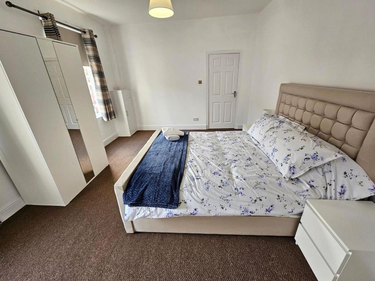Clayton Hall Homes Holiday home