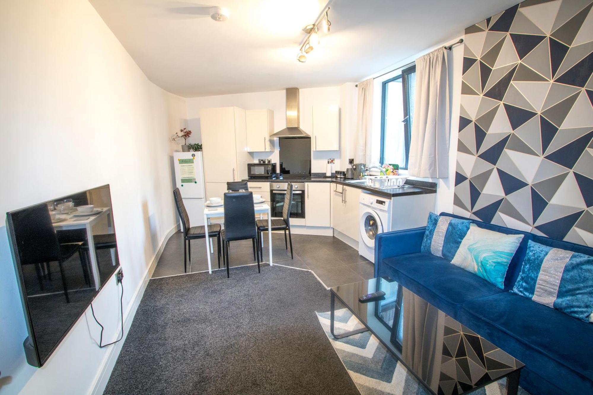 2 Bedroom Flat-free Parking *