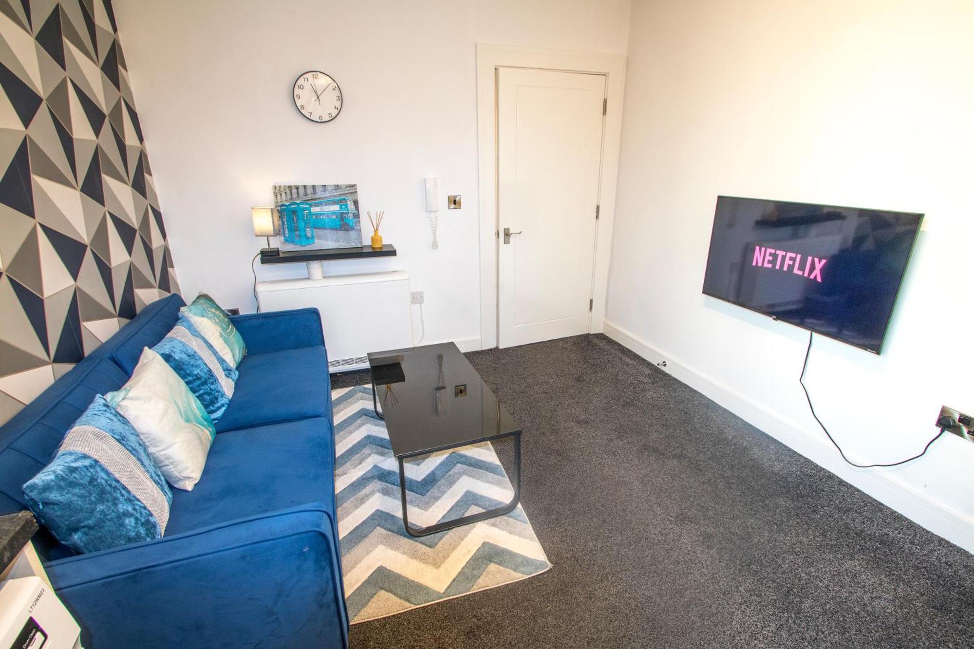 2 Bedroom Flat-free Parking Manchester