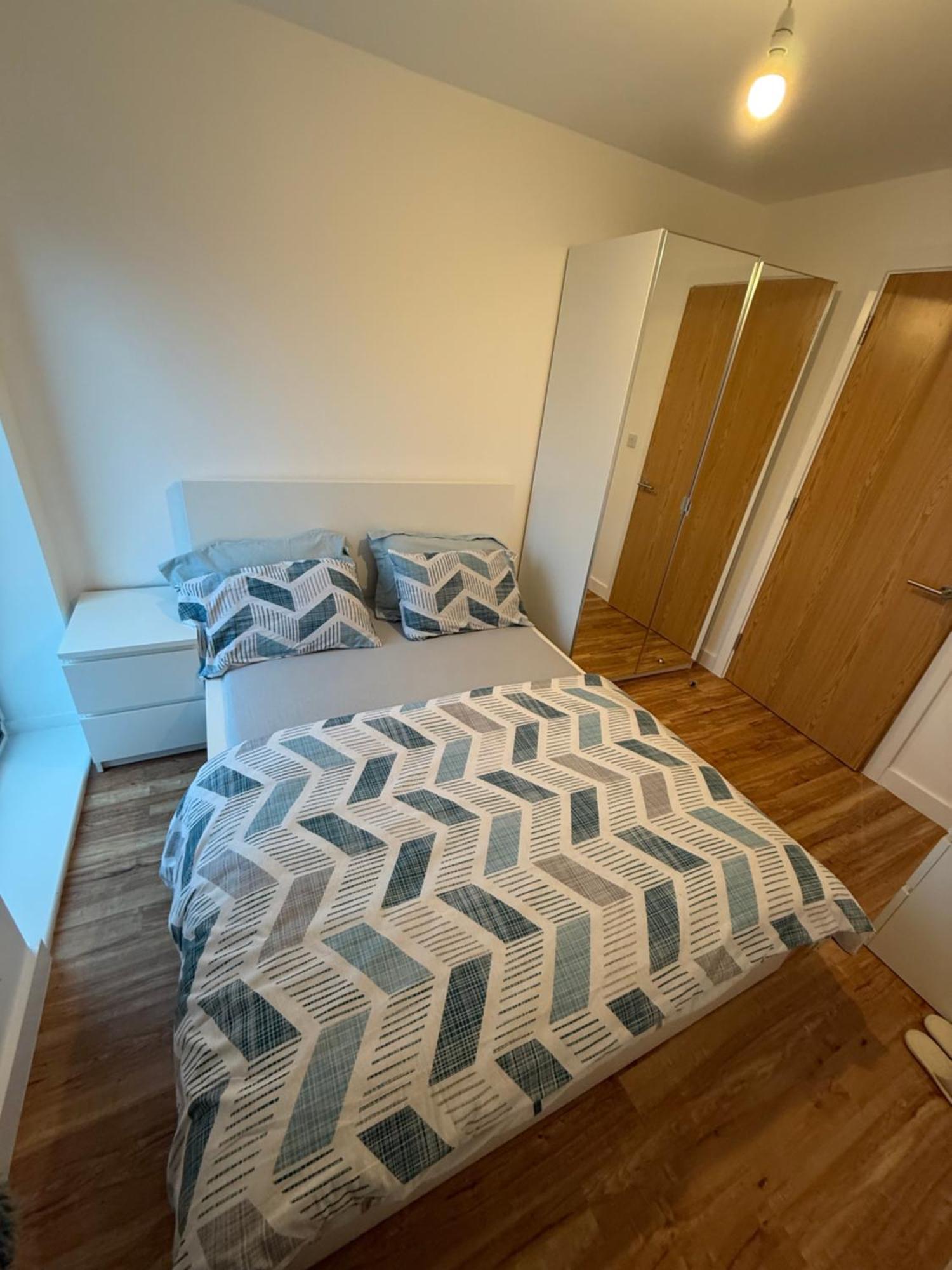 Homestay The Urban Escape In Media - A Private And Bathroom In A Shared *