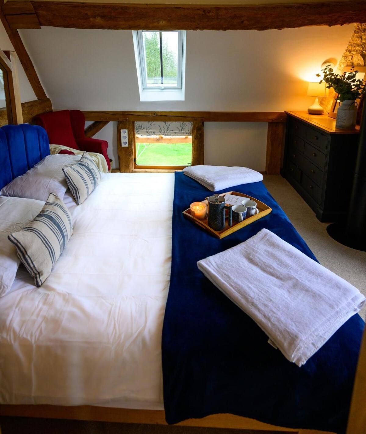 East Barn- Luxury Countryside *