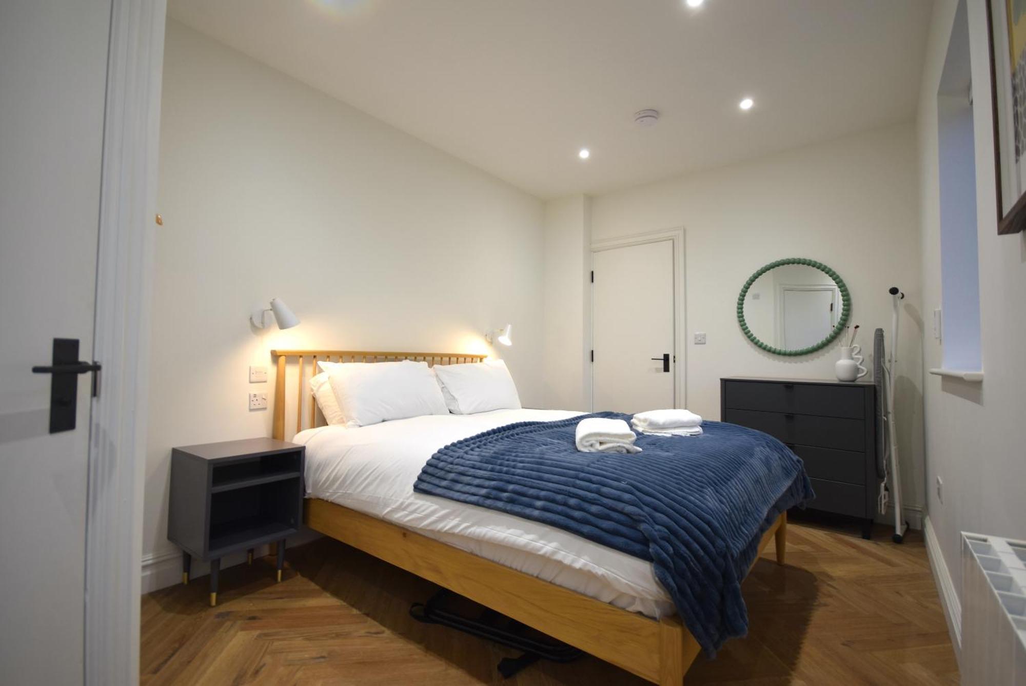 Cityescape - 2br 3 En-suite Sofa Bed Nq *