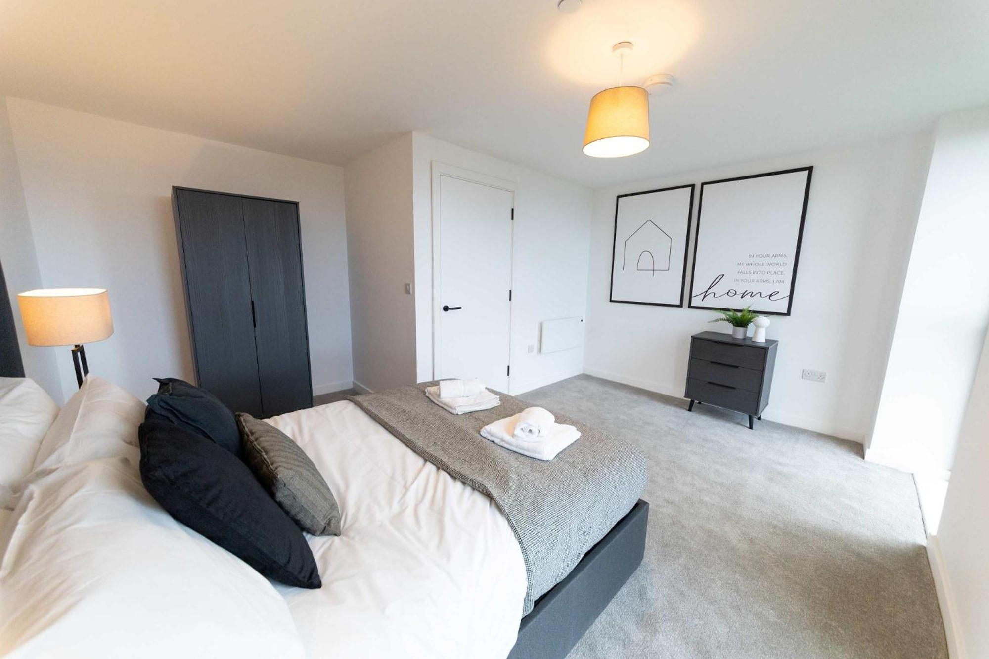 Apartment Stunning Old Trafford 2 Bed Penthouse W Terrace
