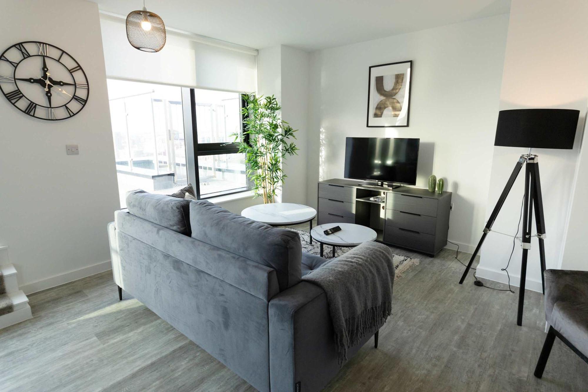 Stunning Old Trafford 2 Bed Penthouse W Terrace * Manchester