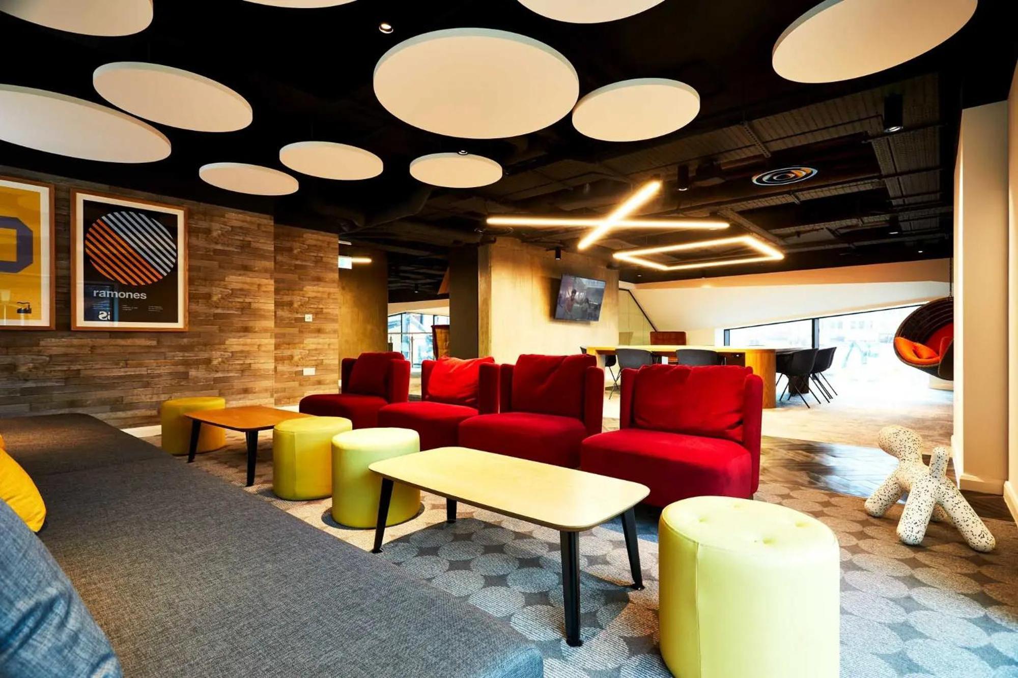 Apartment Student Only Luxury Studio, Circle Square Manchester,minimum 42 Nights