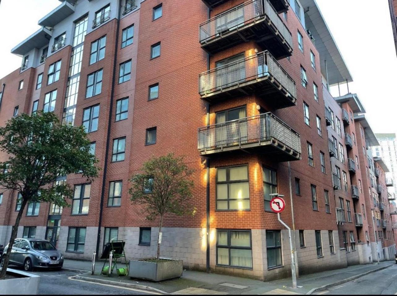 Spacious Penthouse With Parking