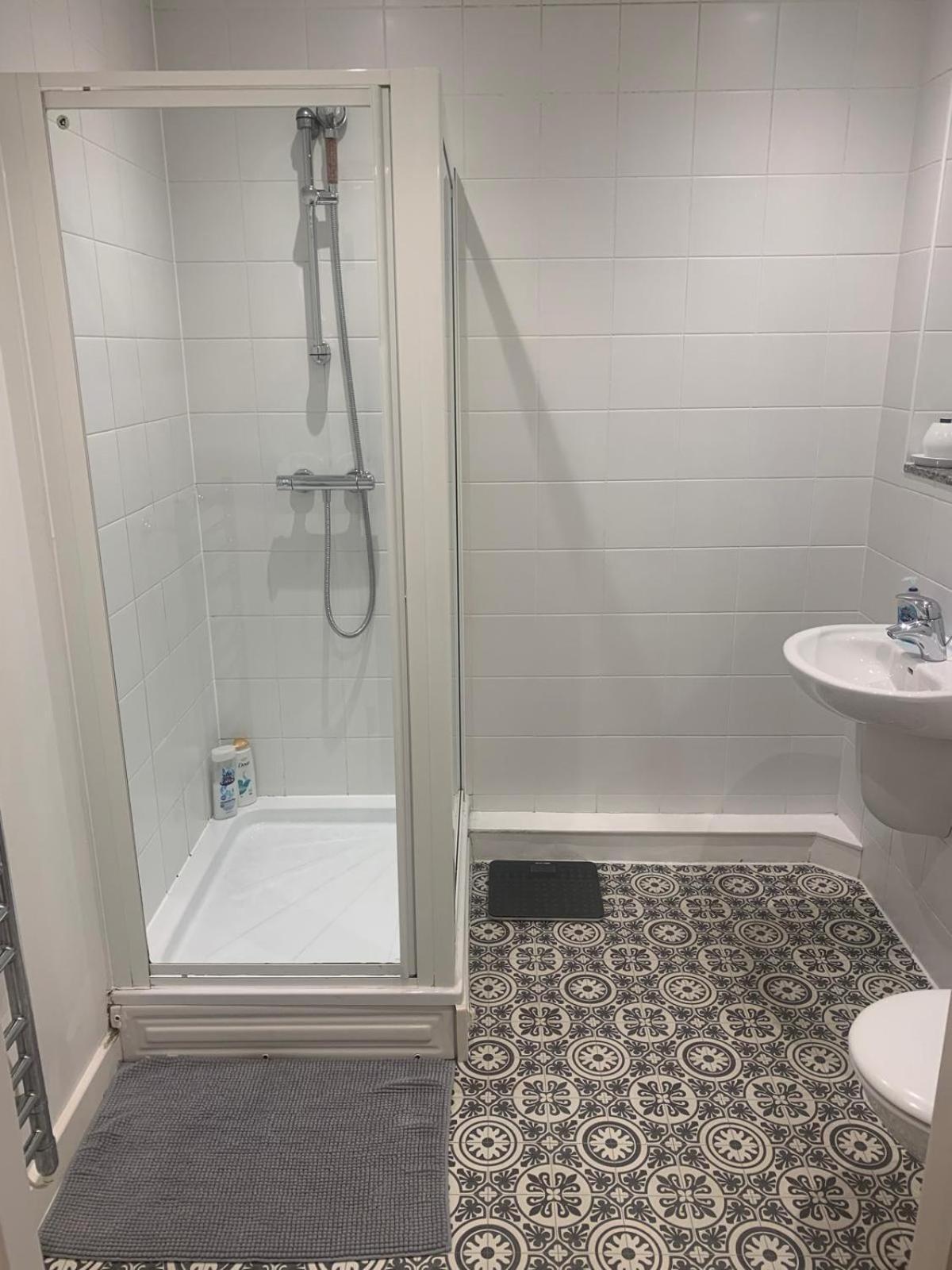 Apartment Spacious Penthouse With Parking