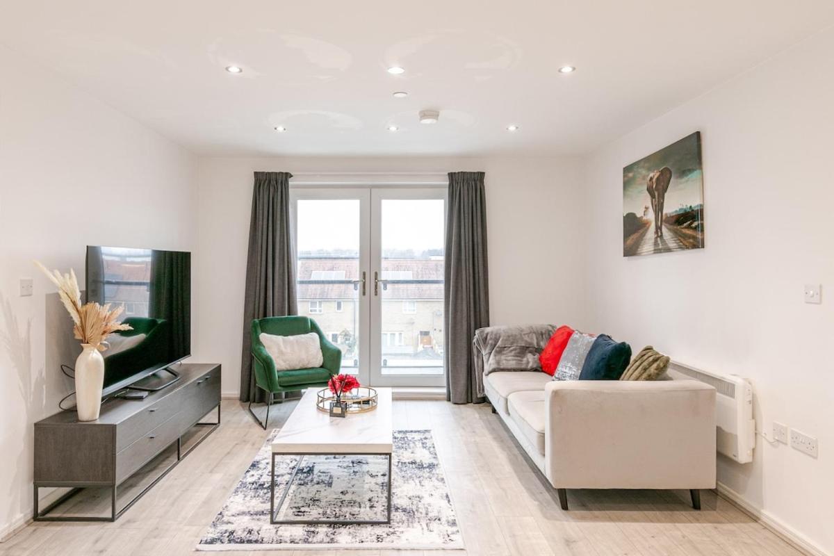 Cjay Luxury * Manchester