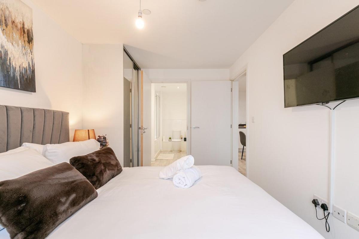 Cjay Luxury * Manchester
