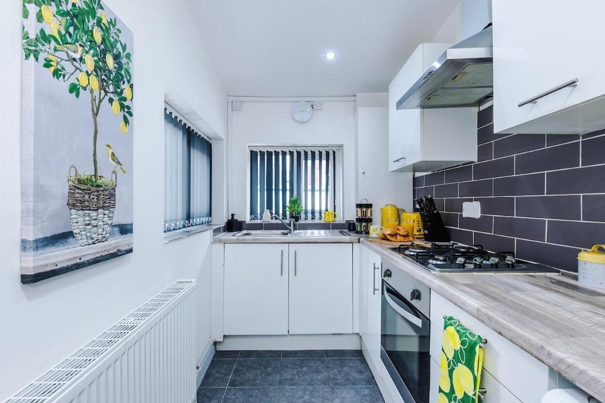 Luxury 3br En-suite, Near *