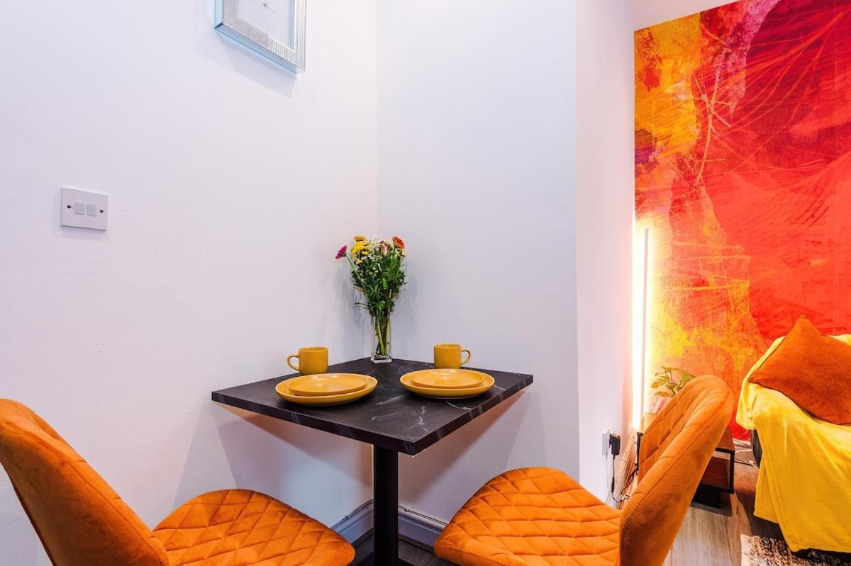 Luxury 3br En-suite, Near Holiday home *