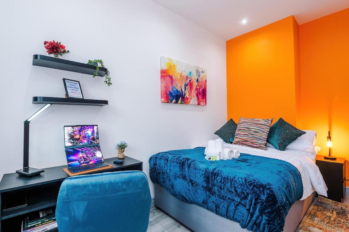 Luxury 3br En-suite, Near Holiday home Manchester