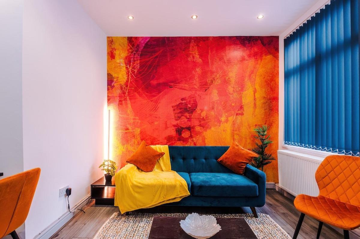 Luxury 3br En-suite, Near Holiday home *