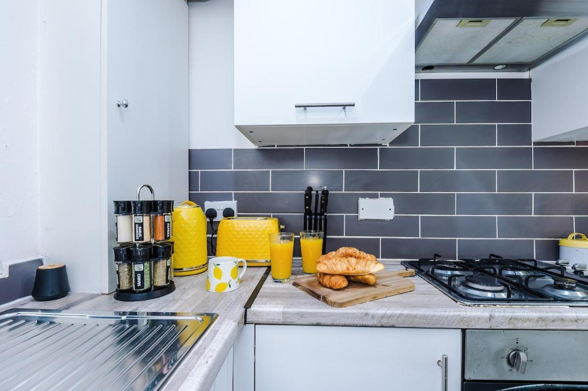 Luxury 3br En-suite, Near *