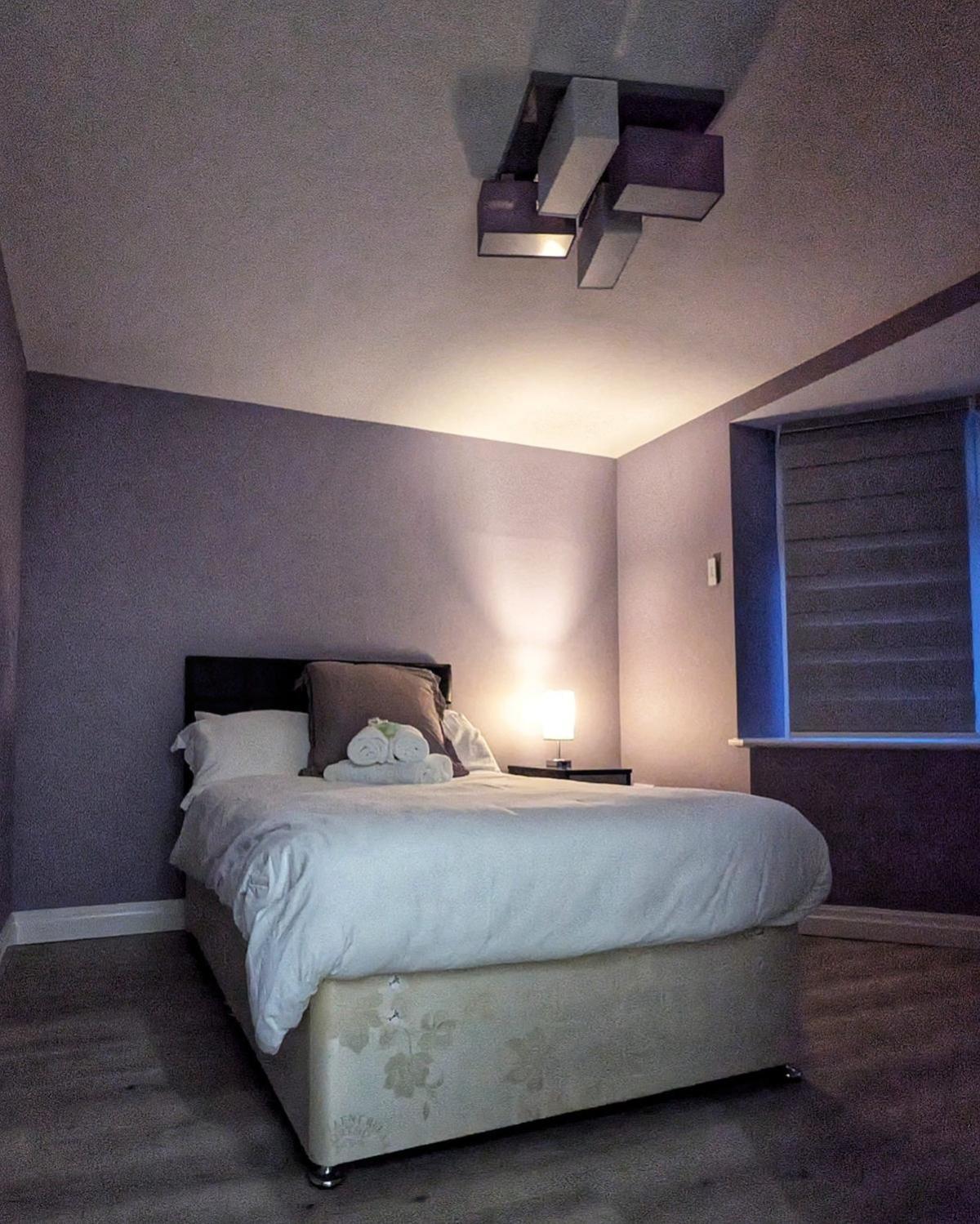 Vakantiehuis Beautiful 5 Bedroom Sleeps 12 People In