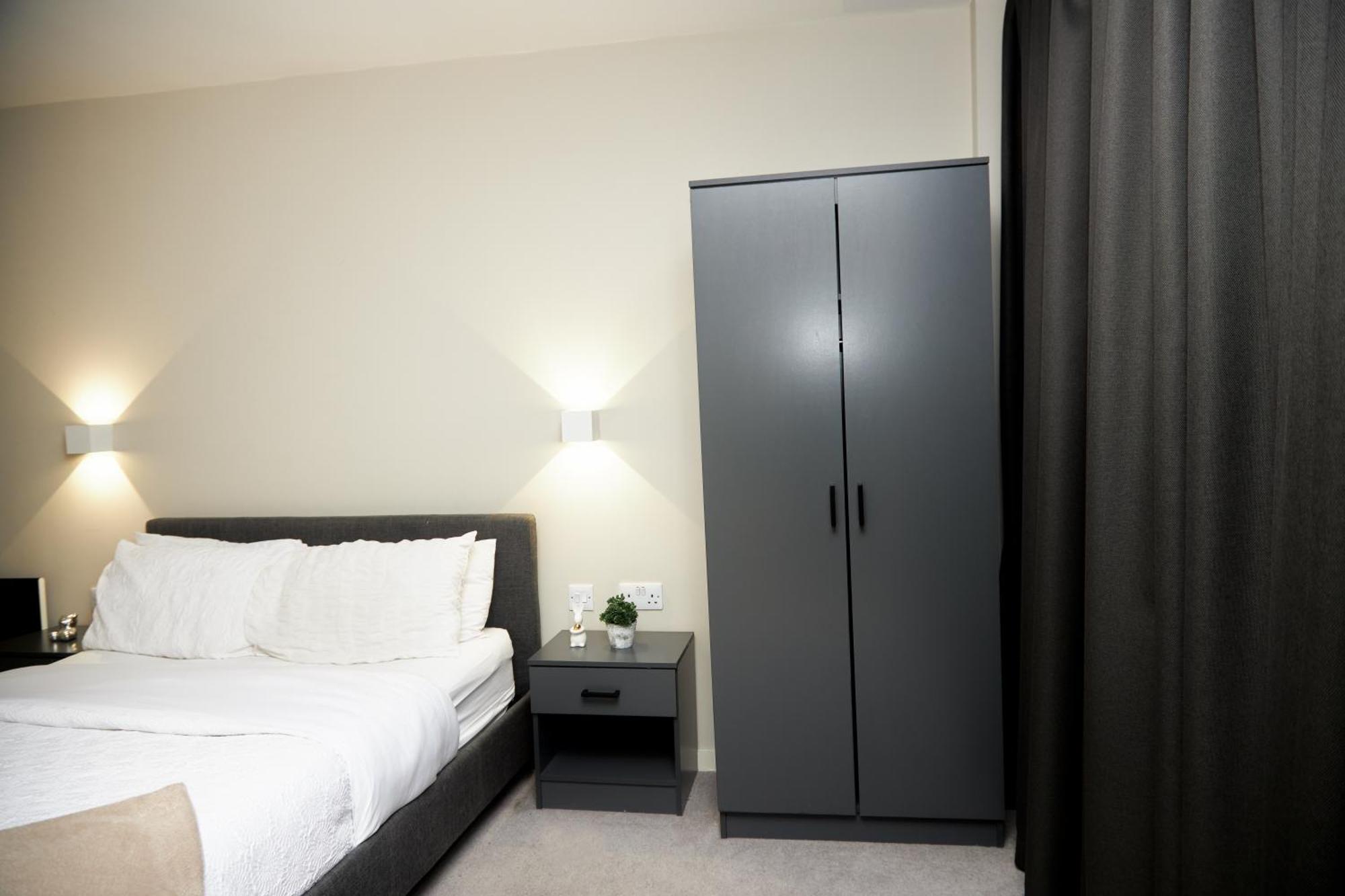 Luxury 2 Bed With Balcony
