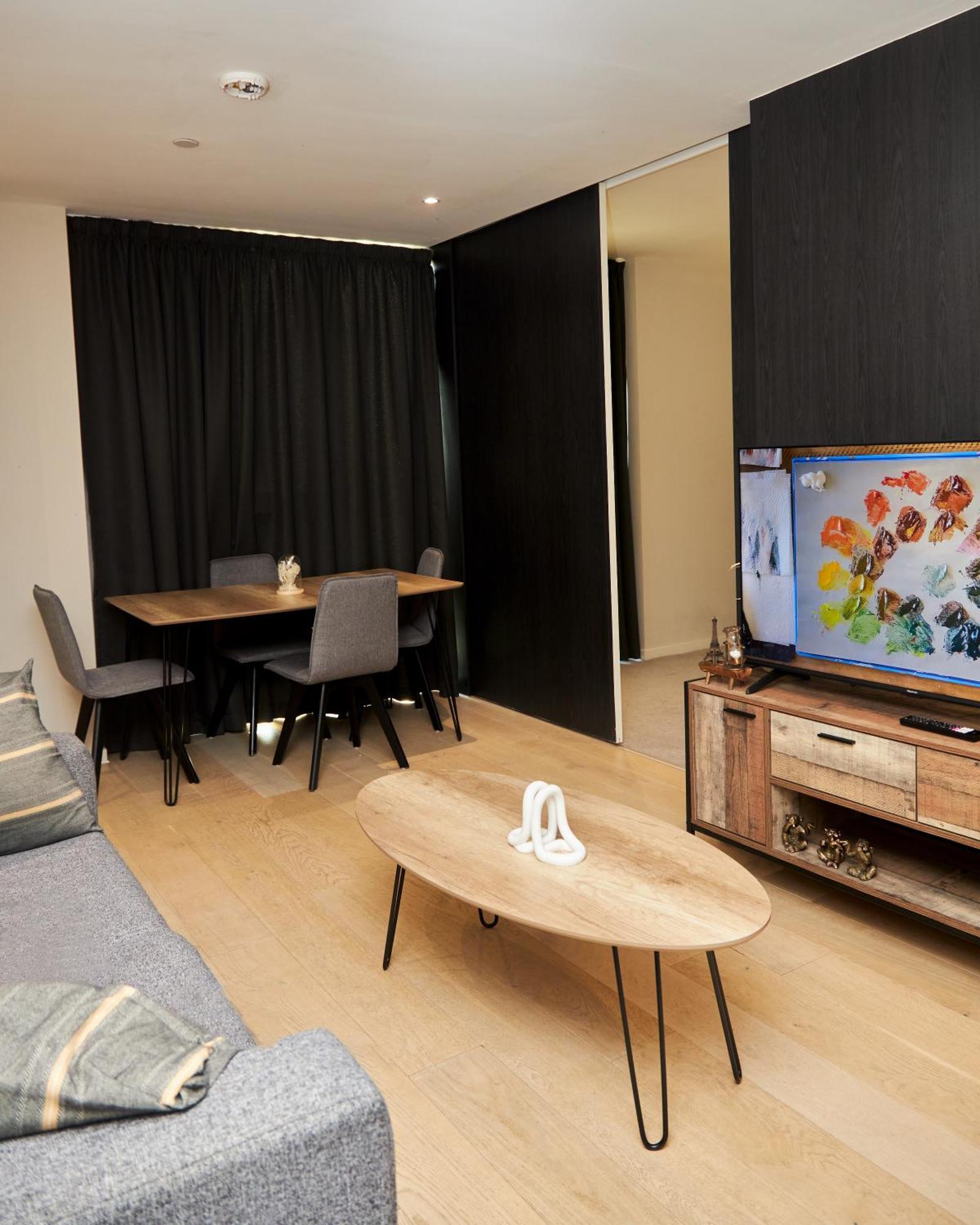 Appartement Luxury 2 Bed With Balcony *