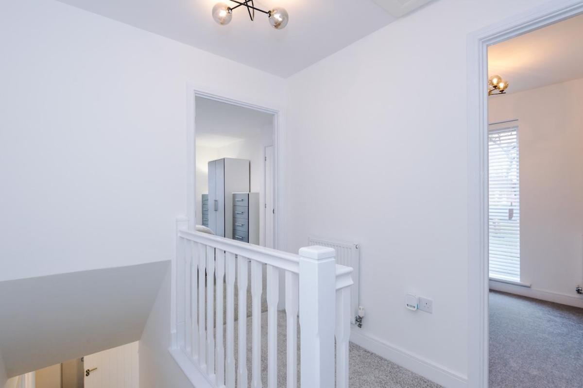 Stylish 3-bedroom House - Brand New Holiday home