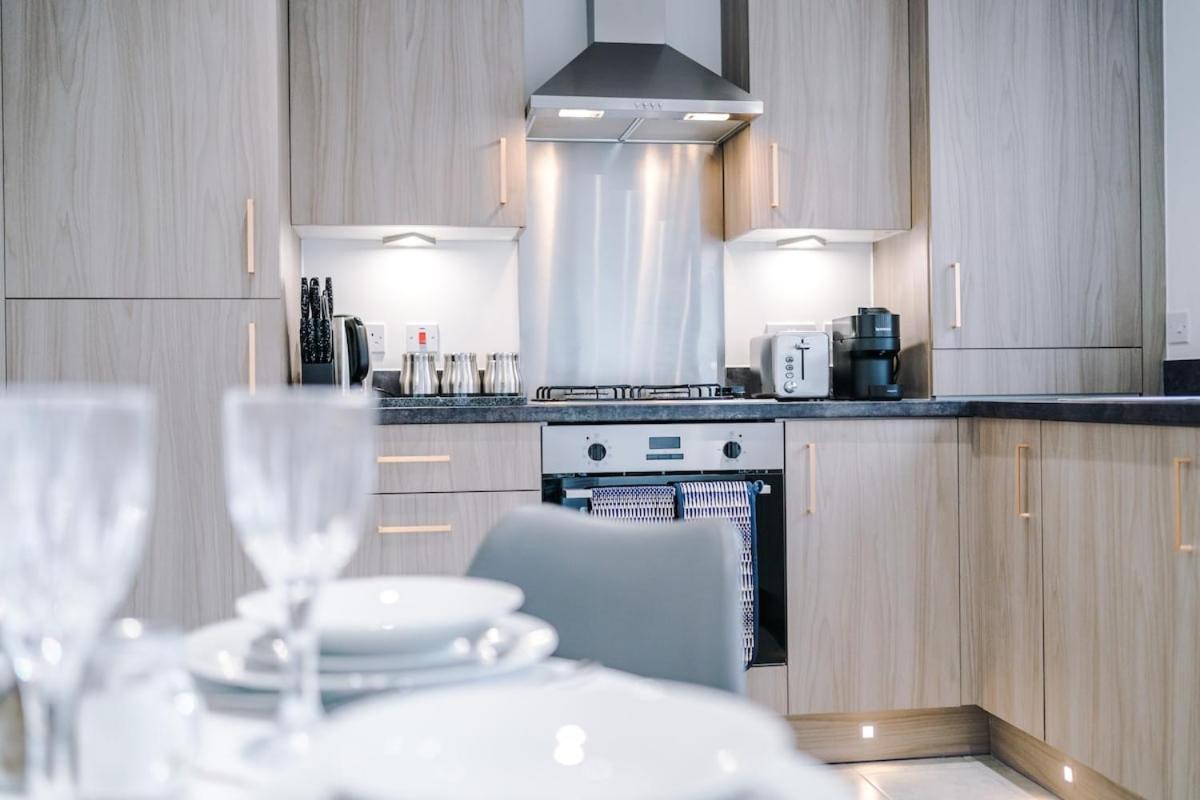 Stylish 3-bedroom House - Brand New Holiday home Manchester