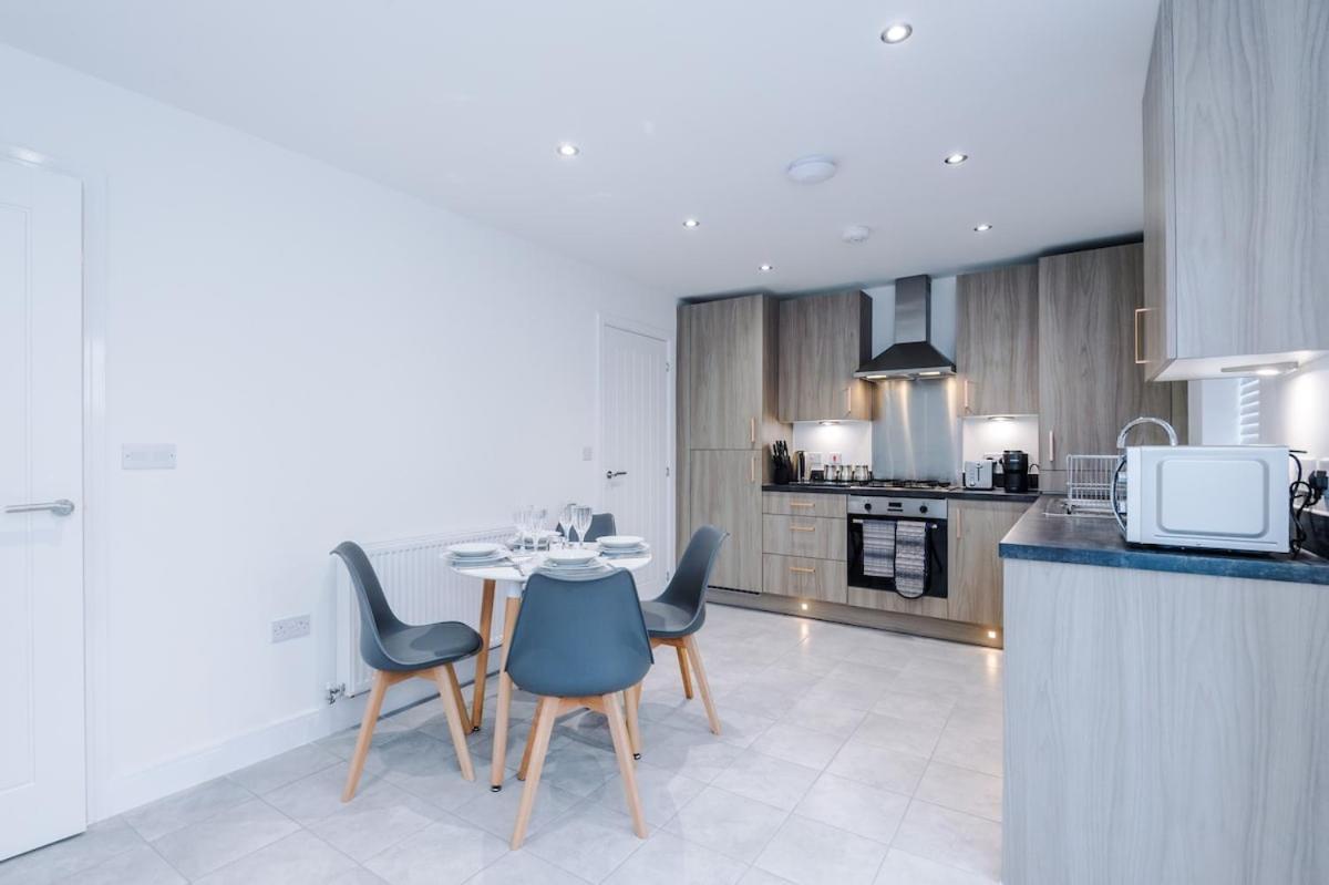 Stylish 3-bedroom House - Brand New *