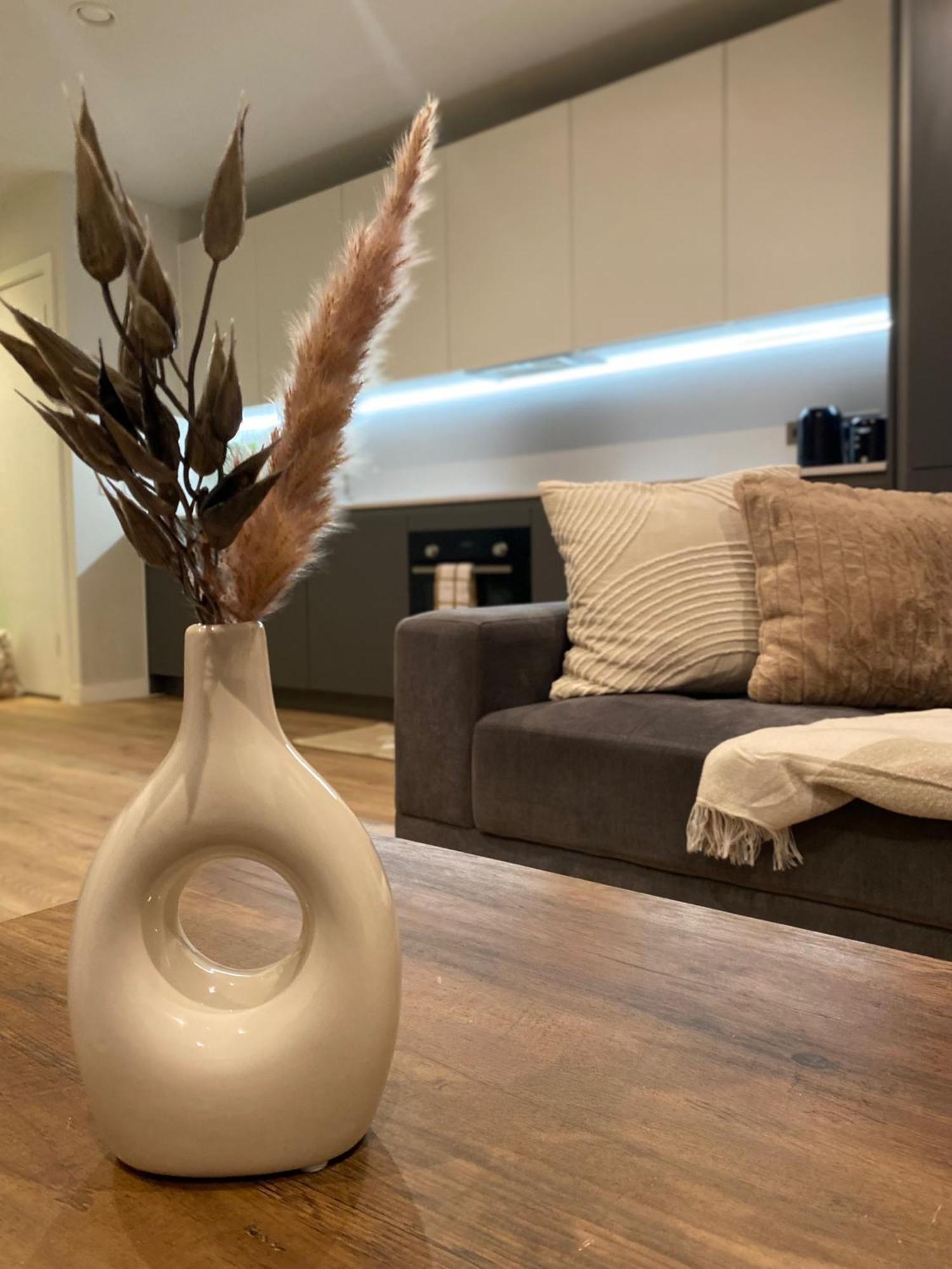 Central Apartment-Free Parking With Terrace-Gym