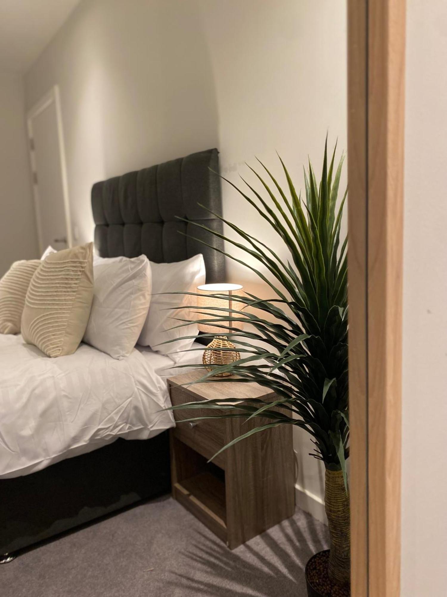 Central Apartment-Free Parking With Terrace-Gym Manchester