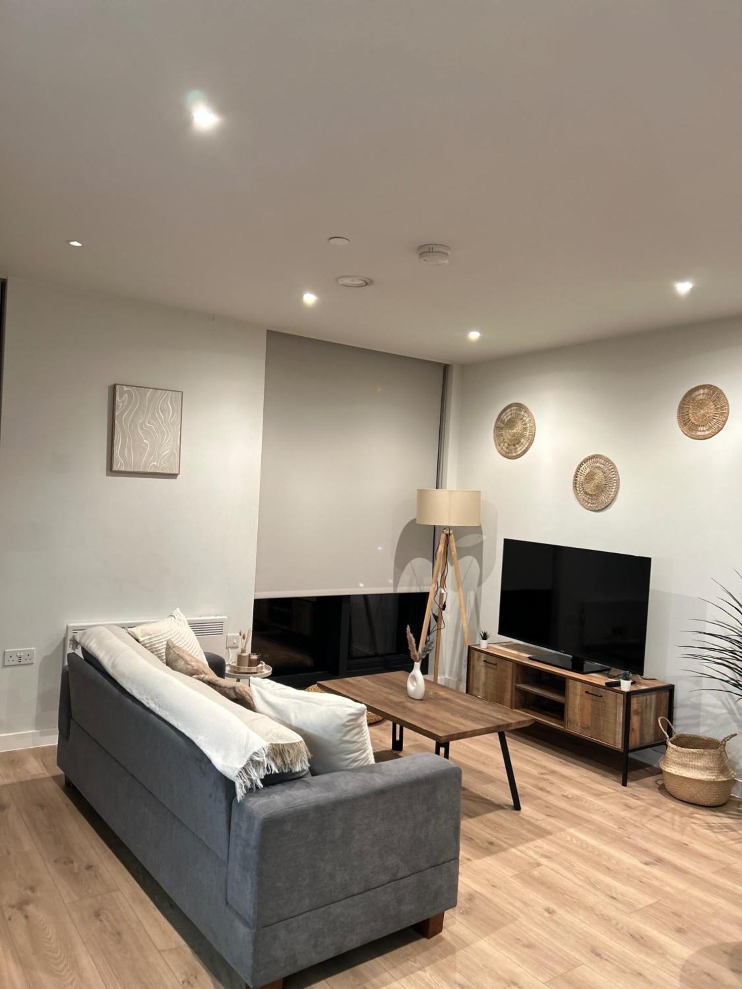 Central Apartment-Free Parking With Terrace-Gym *