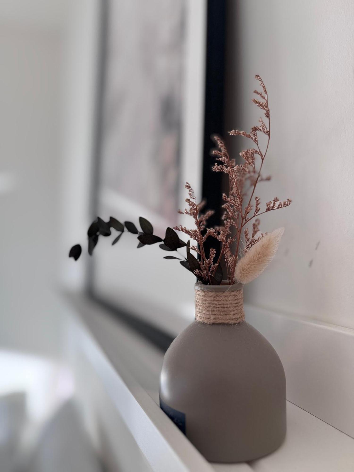Apartment Bright And Modern Near Centre With Free Parking,wifi And Netflix Next To Old Trafford And Man United Stadium Manchester