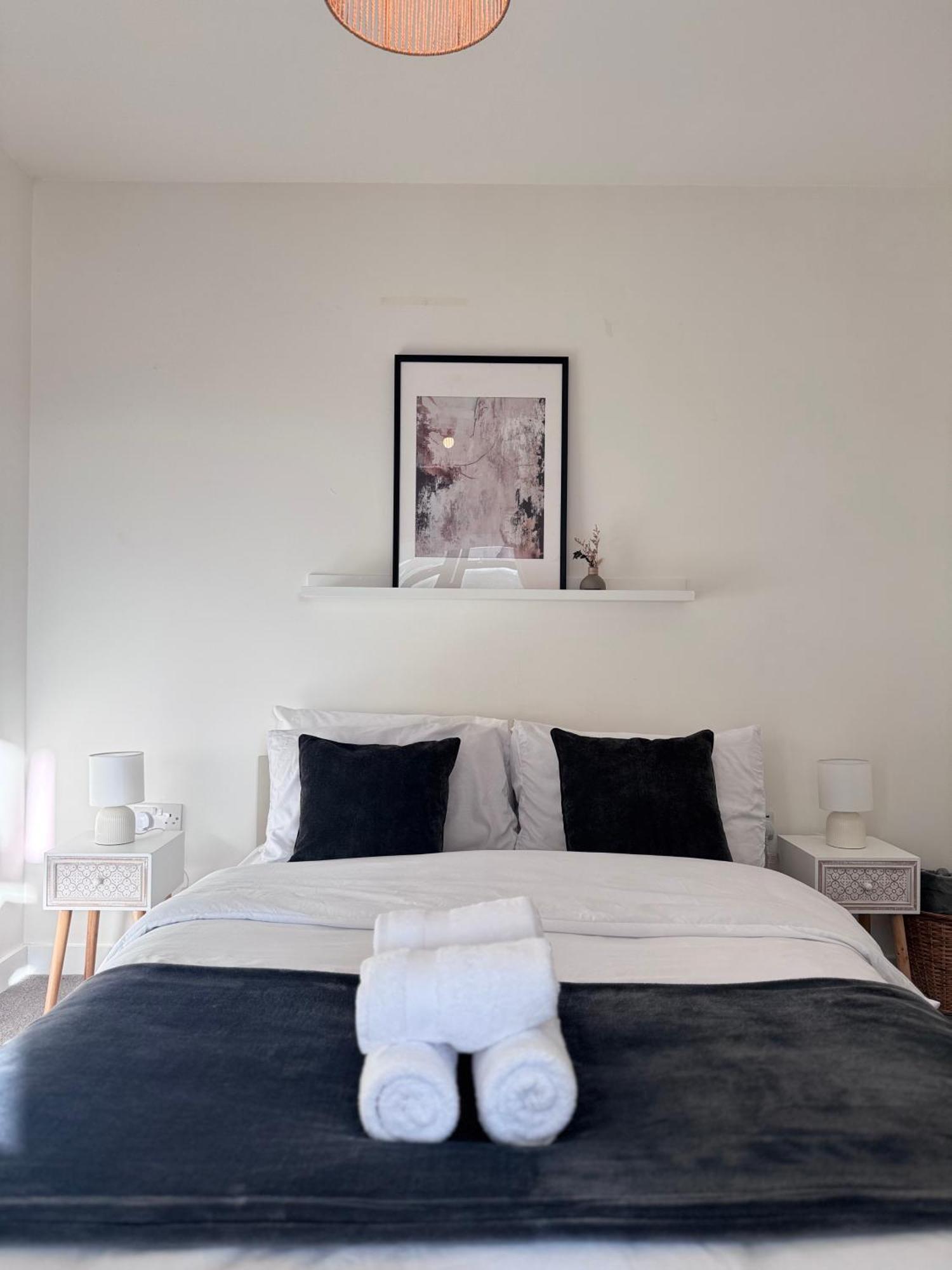 Bright And Modern Near Centre With Free Parking,wifi And Netflix Next To Old Trafford And Man United Stadium * Manchester