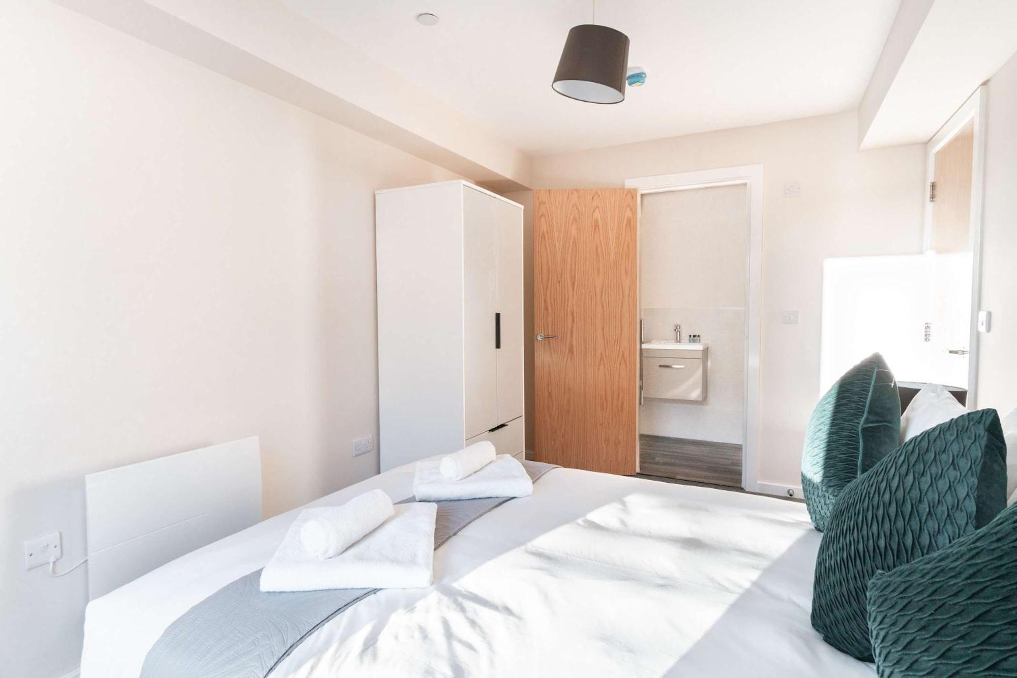 Fabulous 2 Bedroom Appartement *