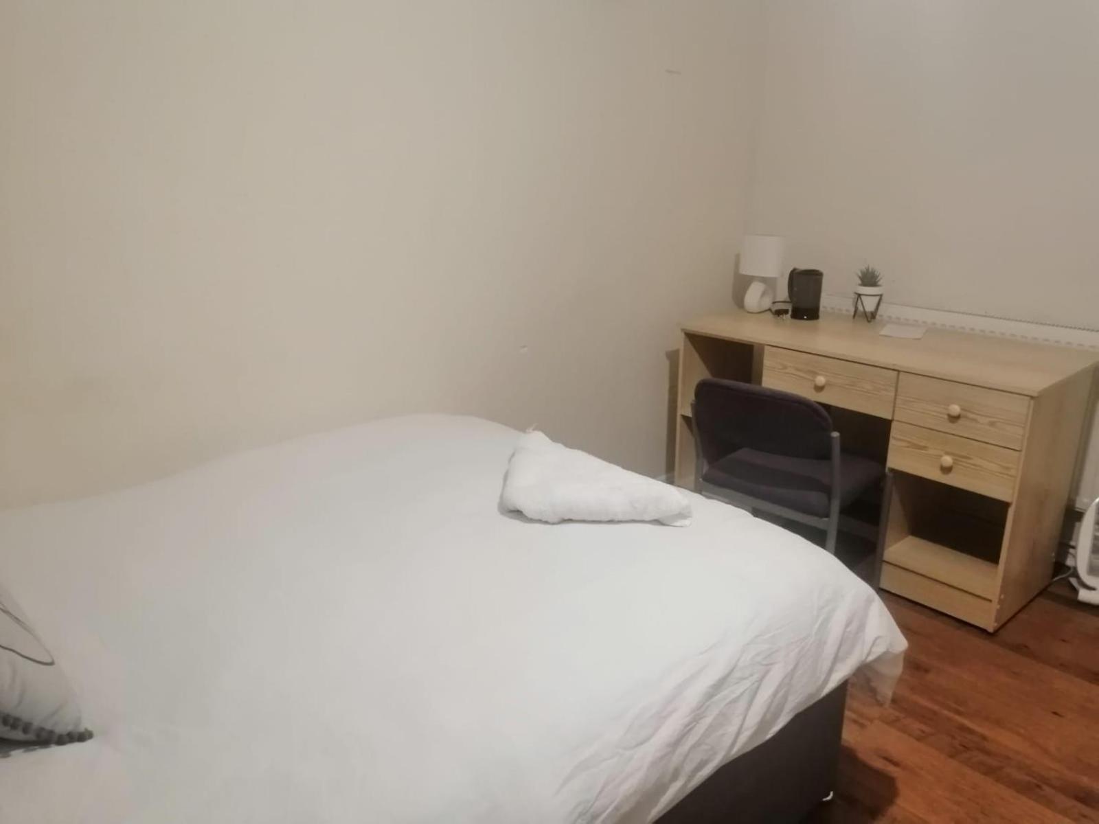 Guest house Png - Abernant Shared Facilities