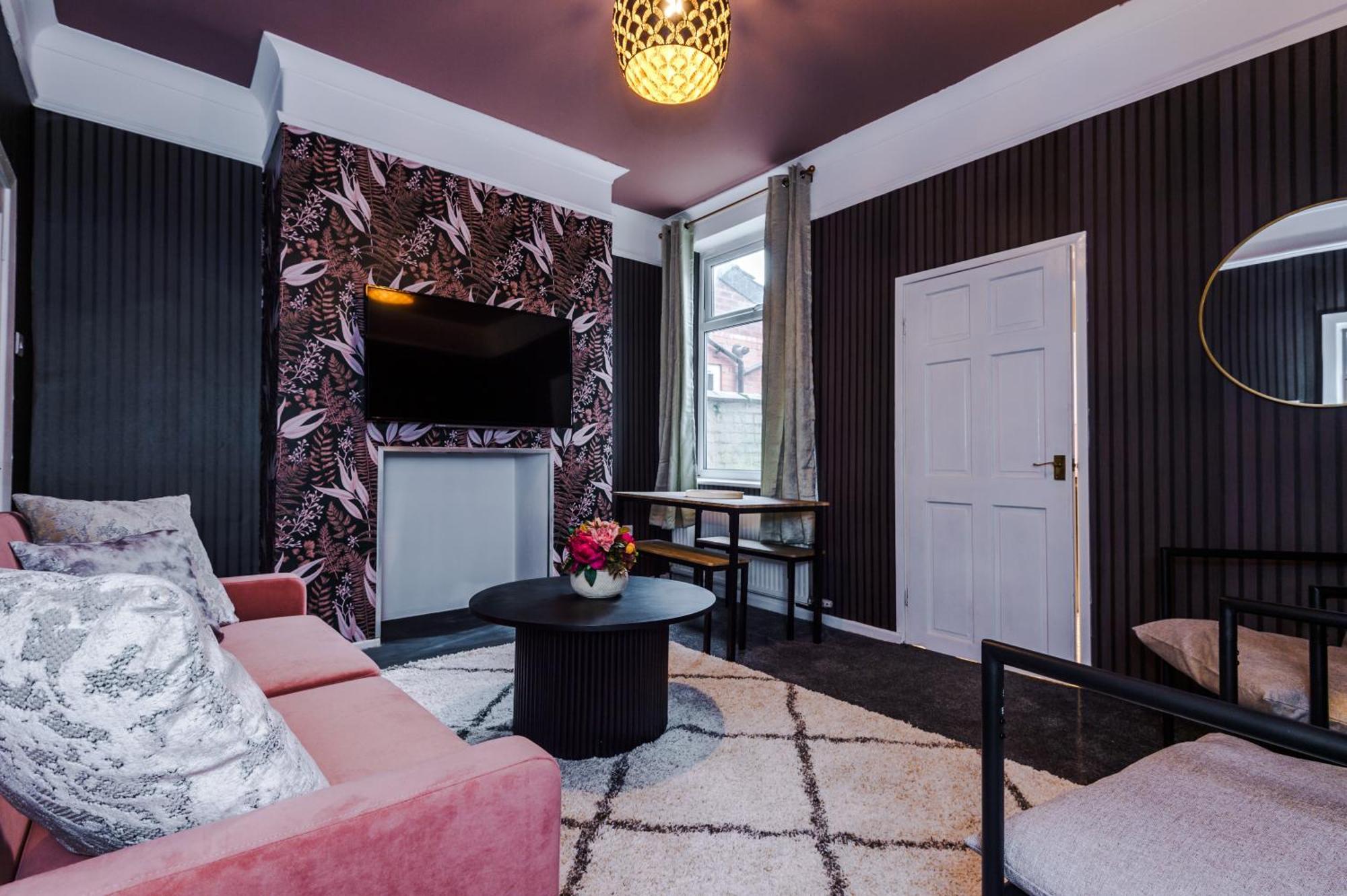 Vakantiehuis Newly Renovated 5 Bedroom Home-manchester Manchester