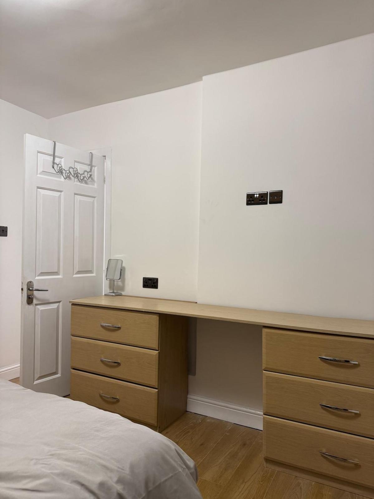 Charming Salford House *