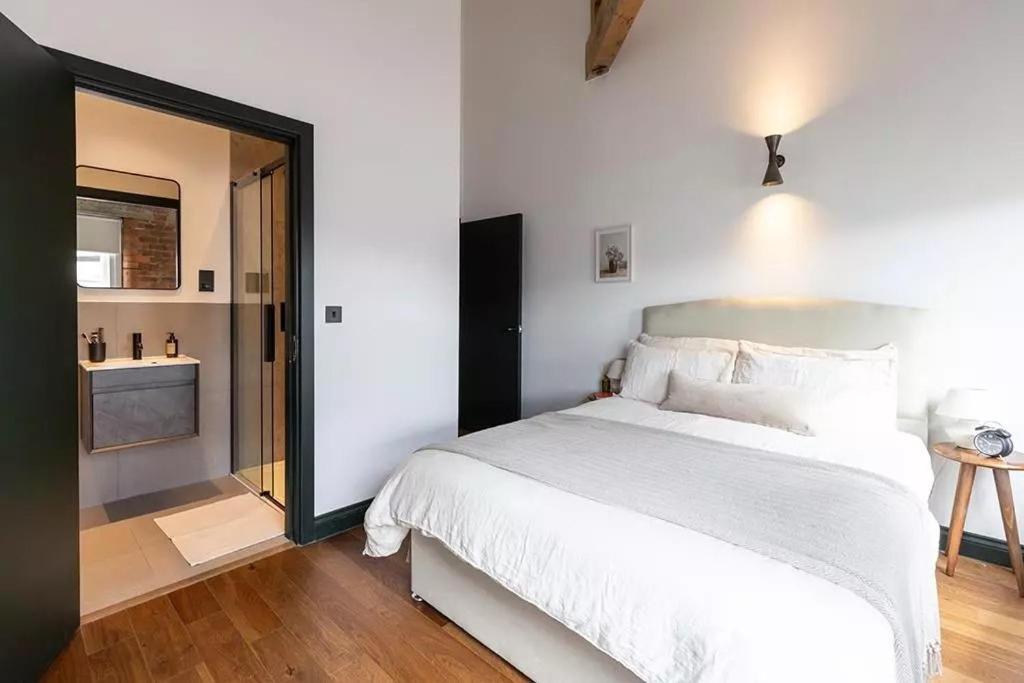 2 Bed 2 Bath, Excusive And Central, Concierge Service Manchester