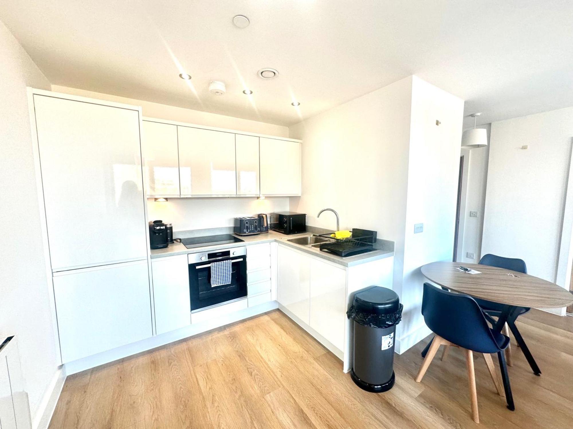 Up To 40 Percent Off Old Trafford Modern Apartment Manchester